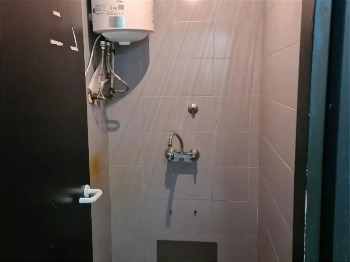 Badezimmer von Geschaftsraum zur Miete in Madrid