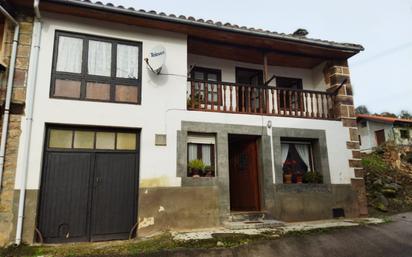 Exterior view of Single-family semi-detached for sale in Anievas