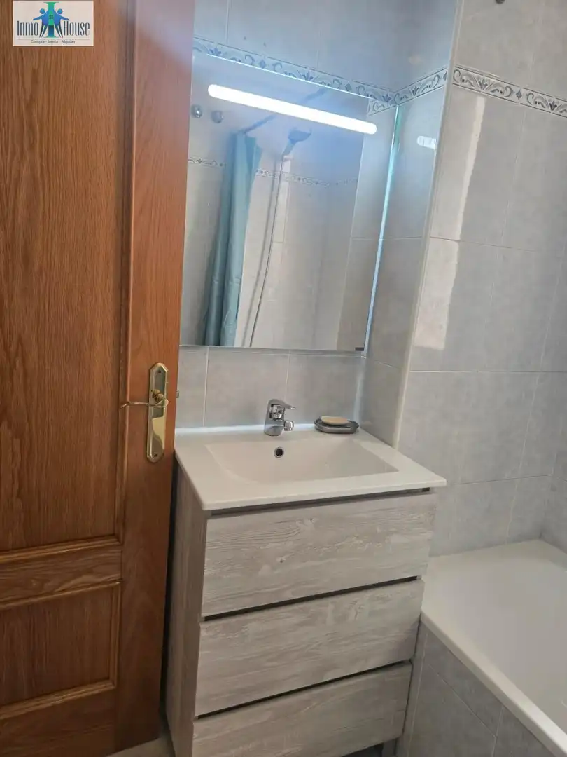 Bathroom of Flat for sale in Albacete  with Heating, Terrace and Storage room