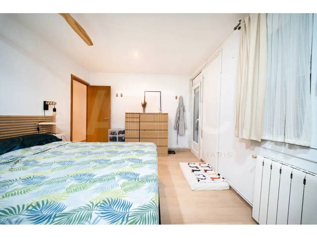 Habitación de Piso en venta en Sabadell con Aire acondicionado, Calefacción y Parquet