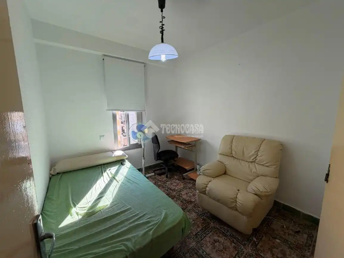 Habitación de Piso en venta en Jaén