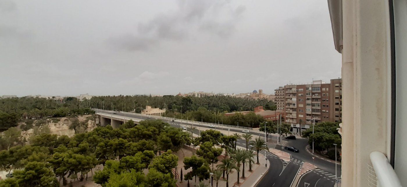 Piso de alquiler en Pont Nou - Corazón de Jesús