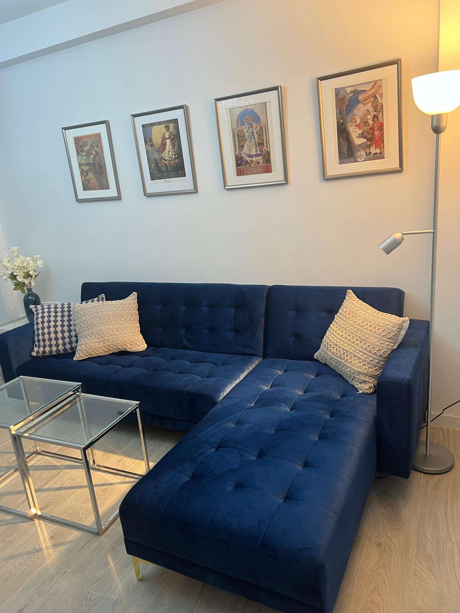 Sala d'estar de Apartament per a compartir en  Sevilla Capital amb Aire condicionat, Calefacció i Terrassa