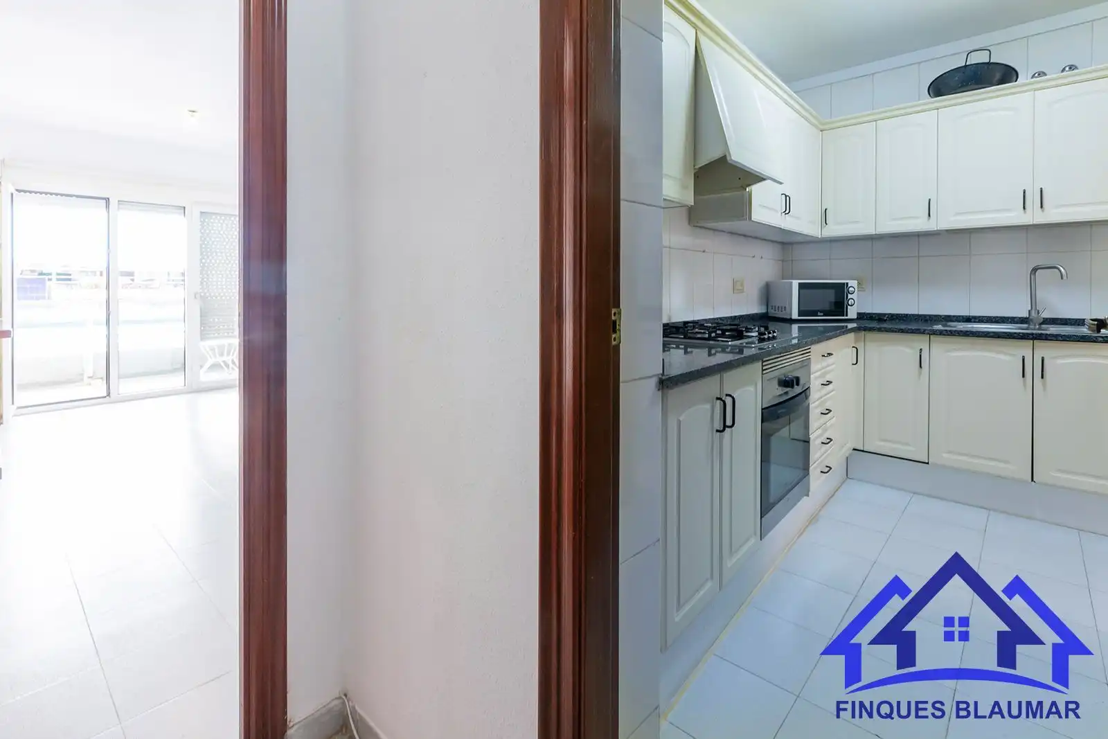 Cocina de Piso en venta en Pineda de Mar con Terraza