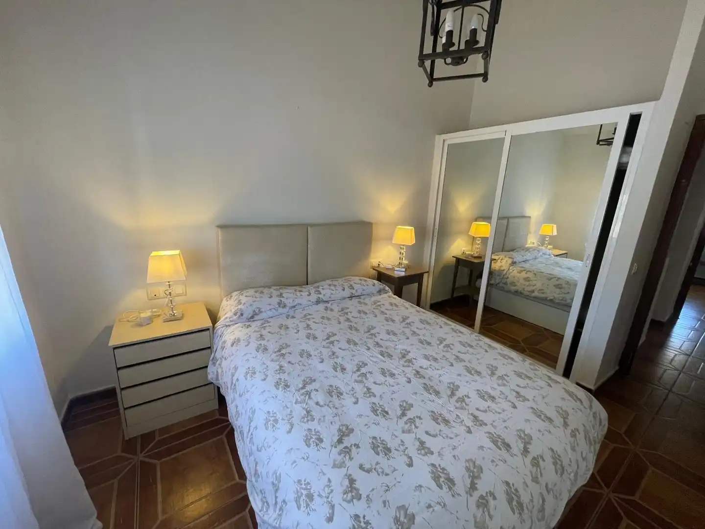 Habitación de Casa adosada de alquiler en Algeciras con Piscina comunitaria