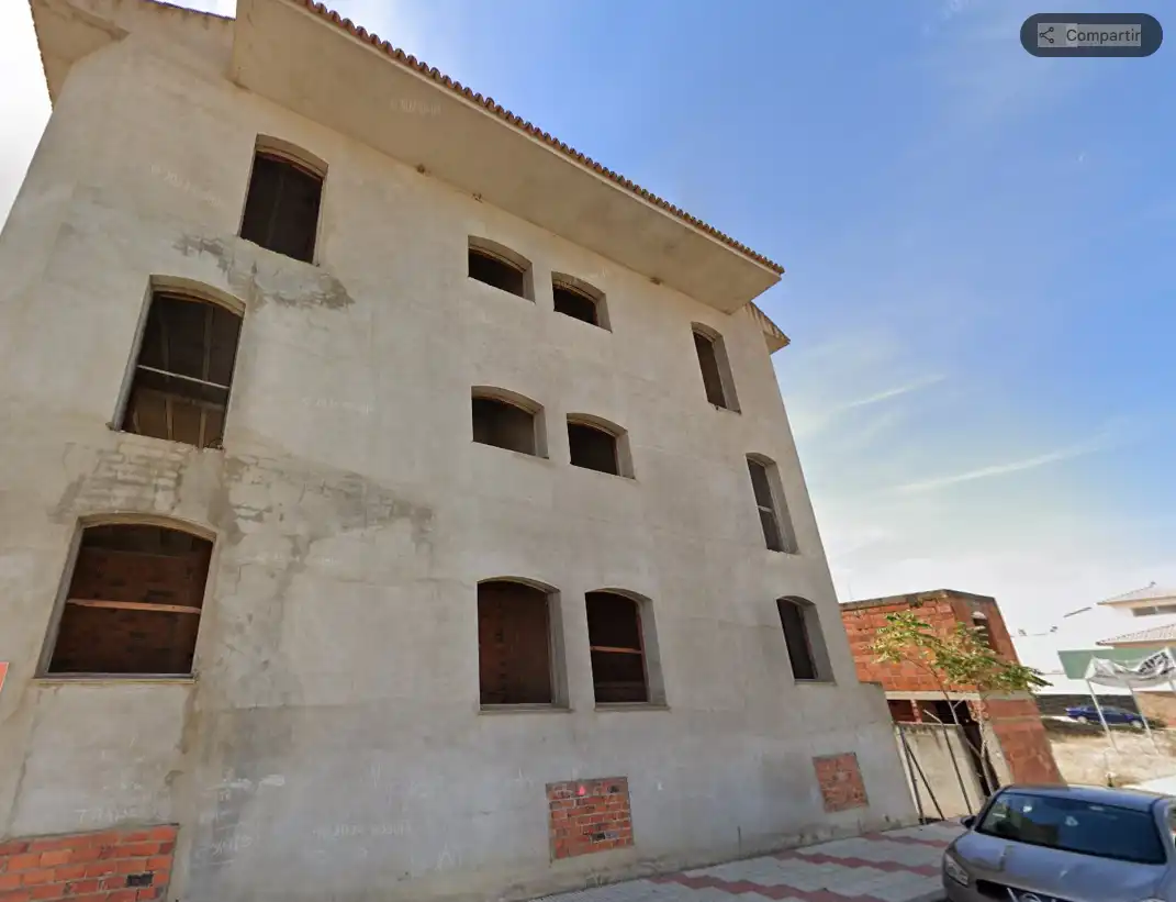 Vista exterior de Casa o xalet en venda en Castuera amb Jardí privat, Terrassa i Traster