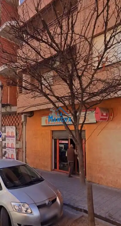 Local en venda a Calle SANTIAGO, El Pilar