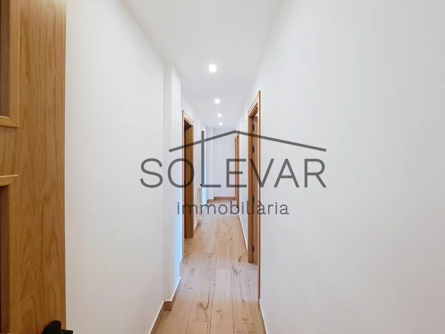 Wohnung zum Verkauf in Tremp mit Heizung und Balkon