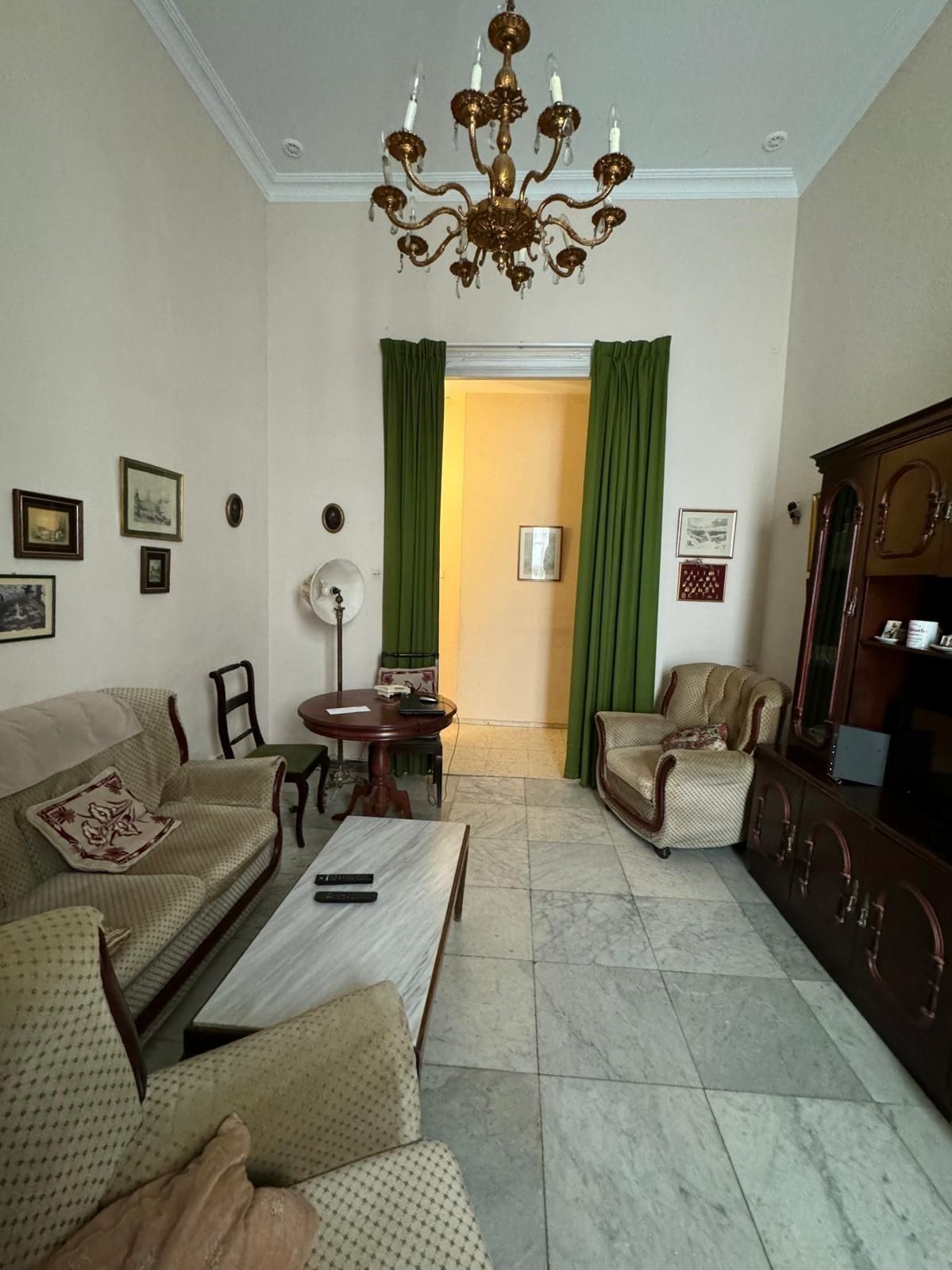 Sala d'estar de Pis en venda en  Cádiz Capital amb Balcó
