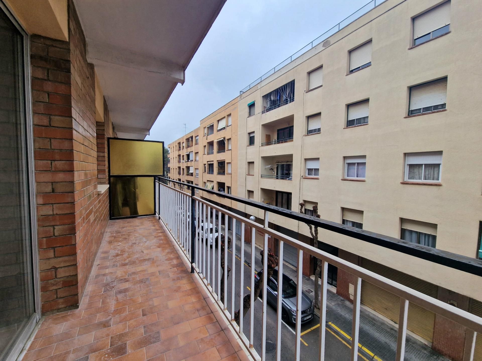 Vista exterior de Pis en venda en Vila-seca amb Calefacció, Terrassa i Balcó