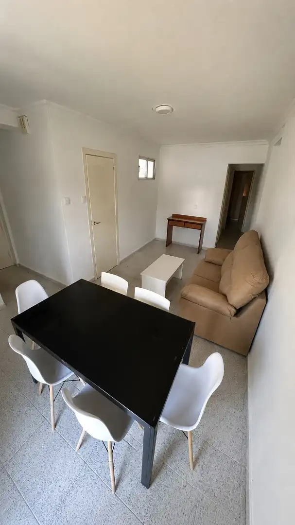 Wohnzimmer von Wohnung zur Miete in Brenes mit Klimaanlage, Terrasse und Möbliert