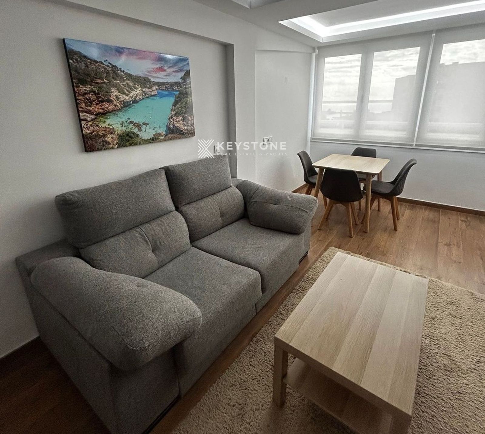 Sala d'estar de Pis de lloguer en  Palma de Mallorca amb Aire condicionat i Moblat