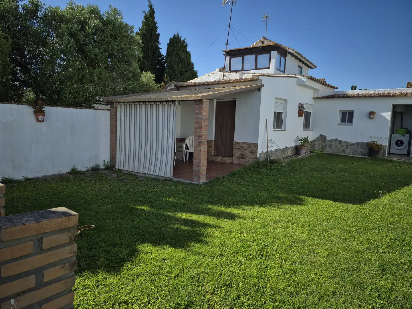 Garden of Buildings for sale in Barbate