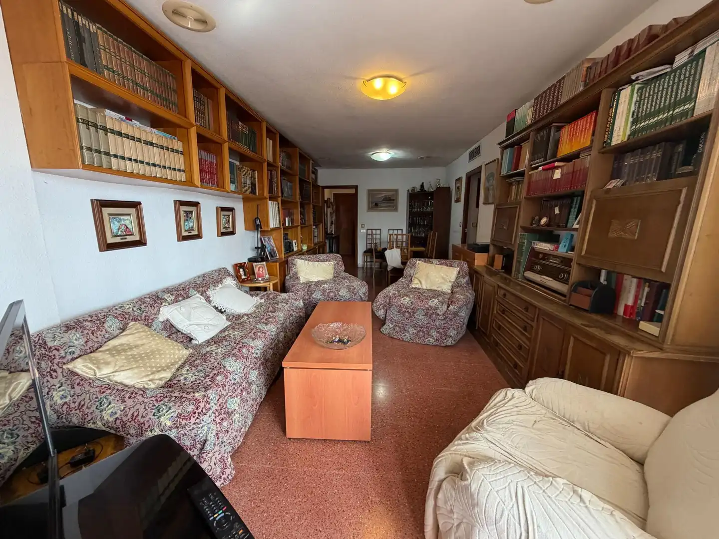 Sala de estar de Piso en venta en Águilas con Aire acondicionado, Terraza y Amueblado