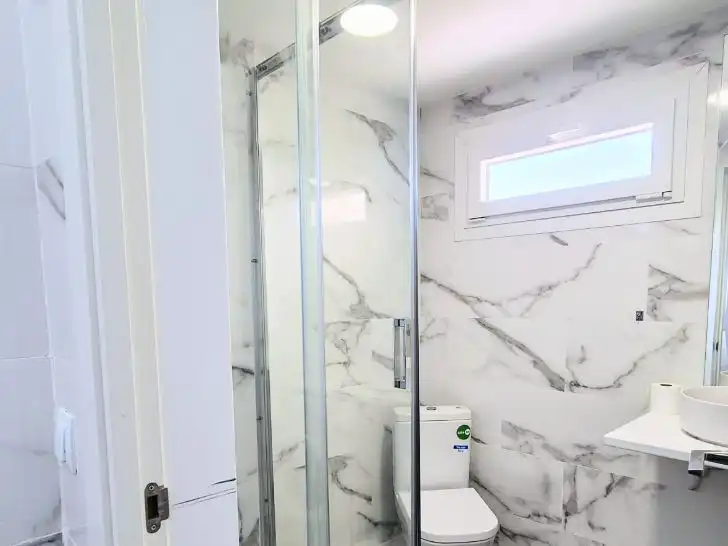 Baño de Piso de alquiler en Alcobendas con Parquet