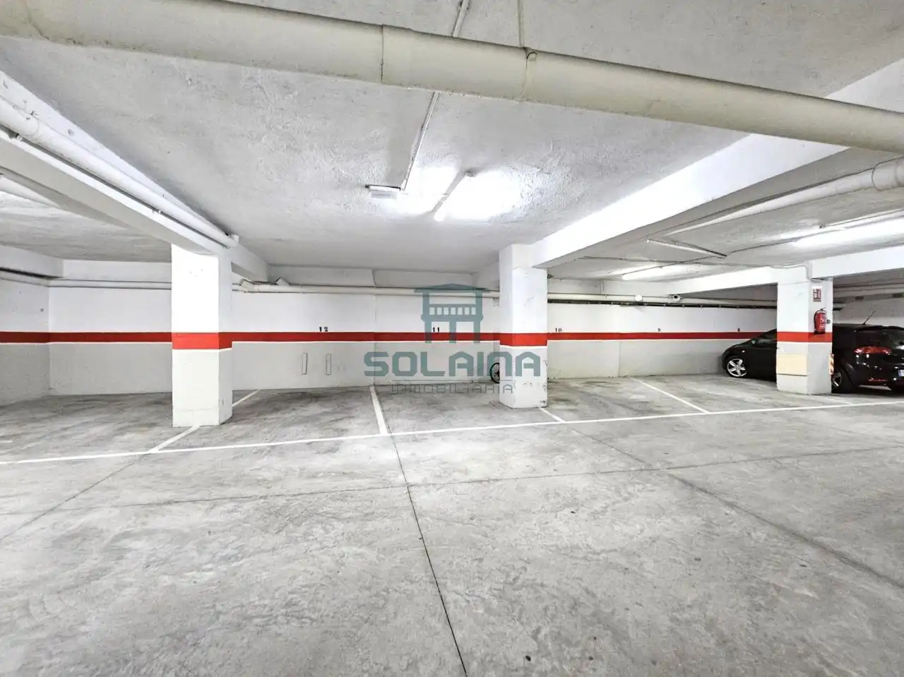 Parking de Piso en venta en Ourense Capital  con Calefacción, Trastero y Amueblado