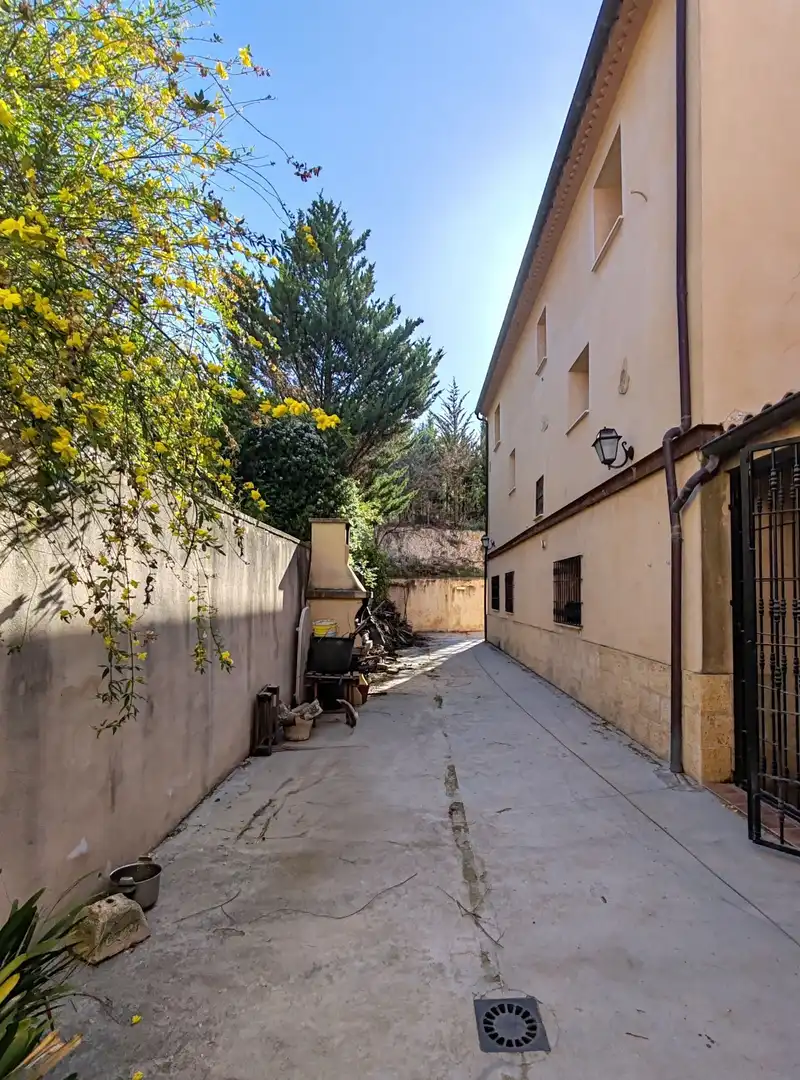 Casa con piscina en venta en Centre - Zona Alta, imagen 10