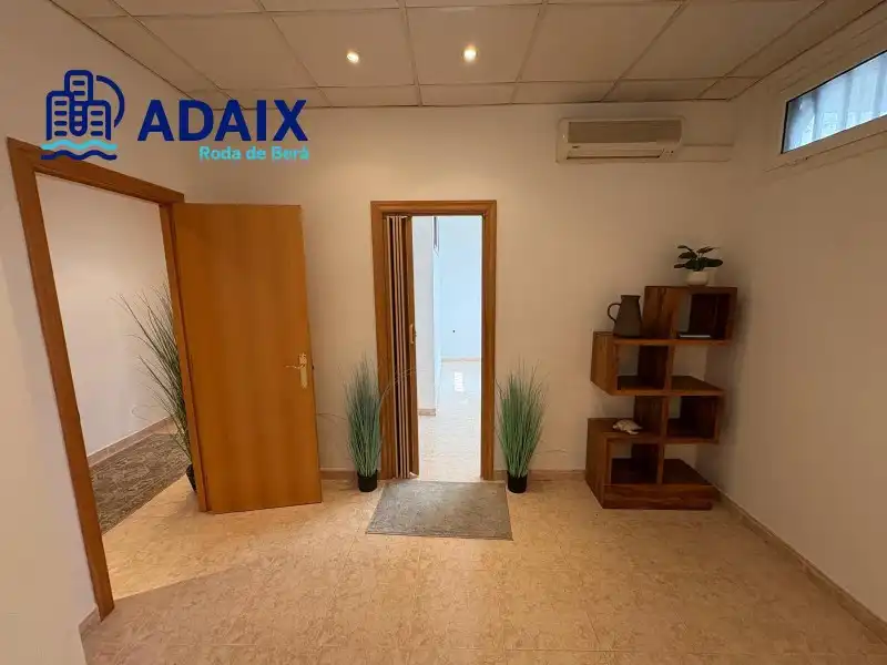 Commercial properties for rent in Roda de Berà  with Air Conditioner