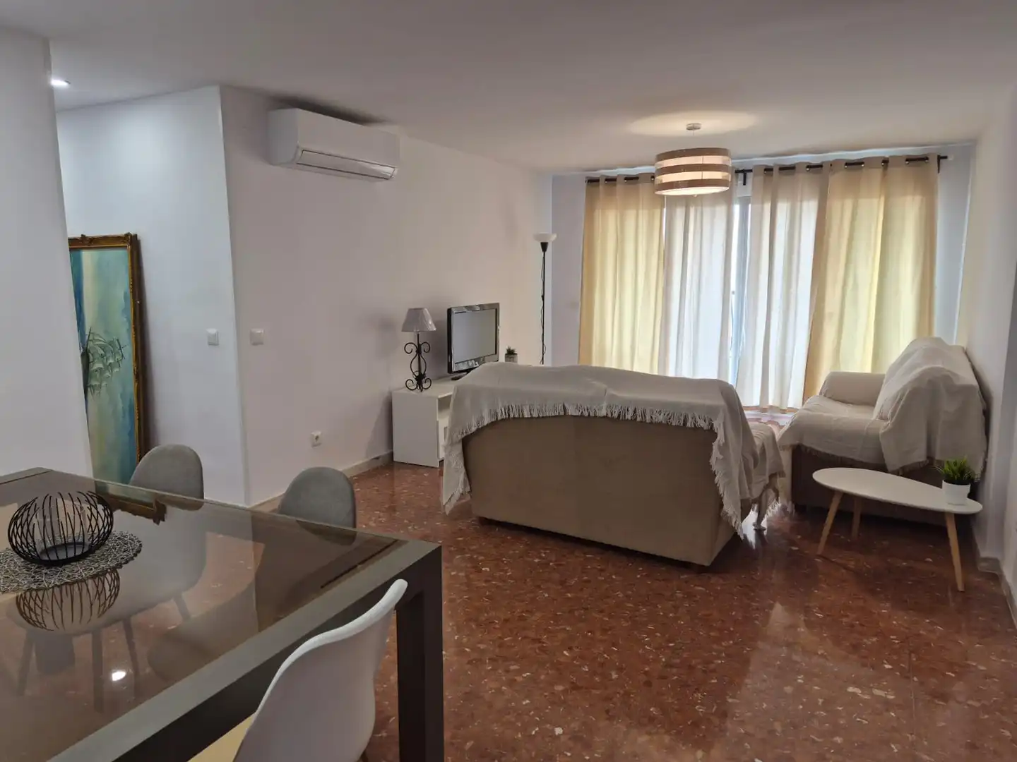 Wohnzimmer von Wohnung zur Miete in Málaga mit Klimaanlage, Heizung und Terrasse