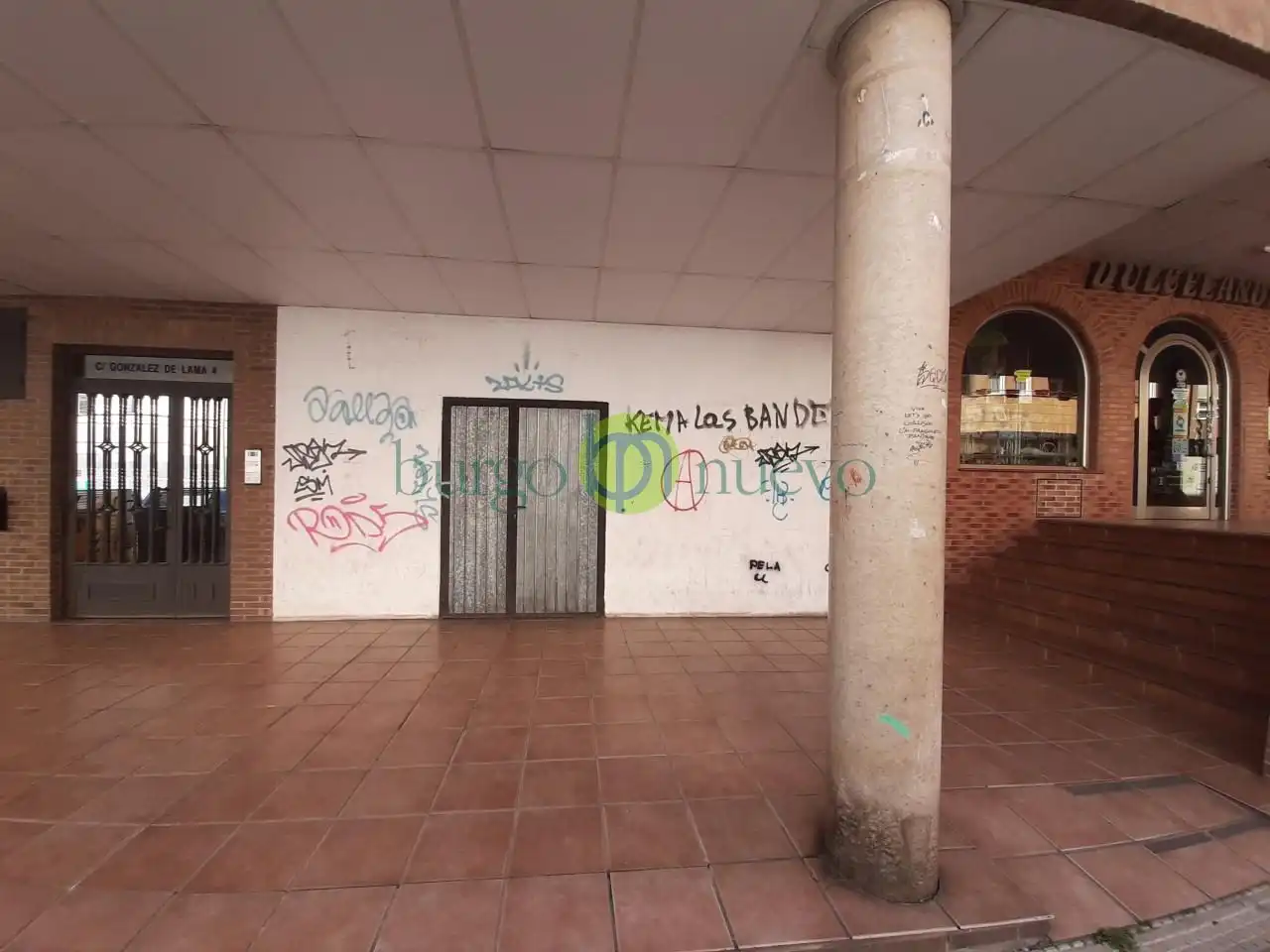 Local comercial en venda a Calle Gonzalez De Lama 2 24007 Leon