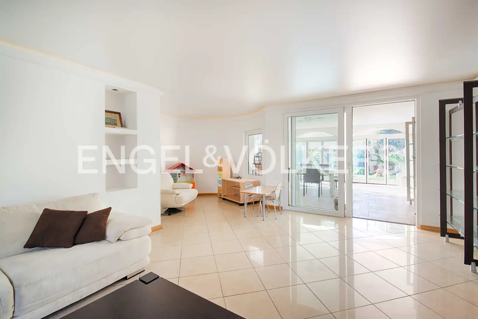Casa con piscina en venta en Carrer Requesens, imagen 18