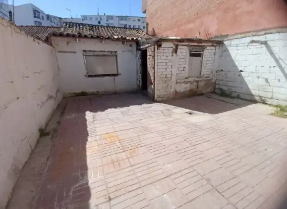 Parking of Detached homes for sale in Zaragoza