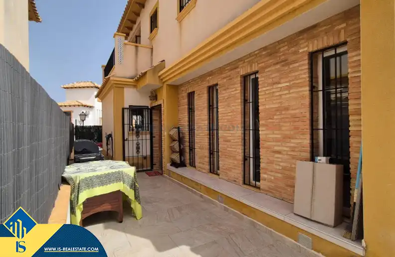 Chalet con piscina en venta en Orihuela Costa, imagen 4