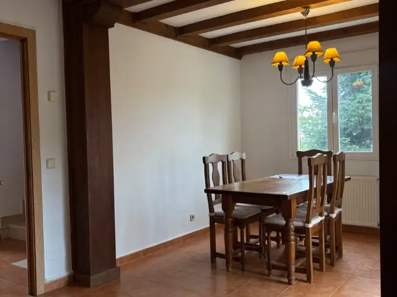 Menjador de Casa o xalet en venda en Miraflores de la Sierra amb Terrassa