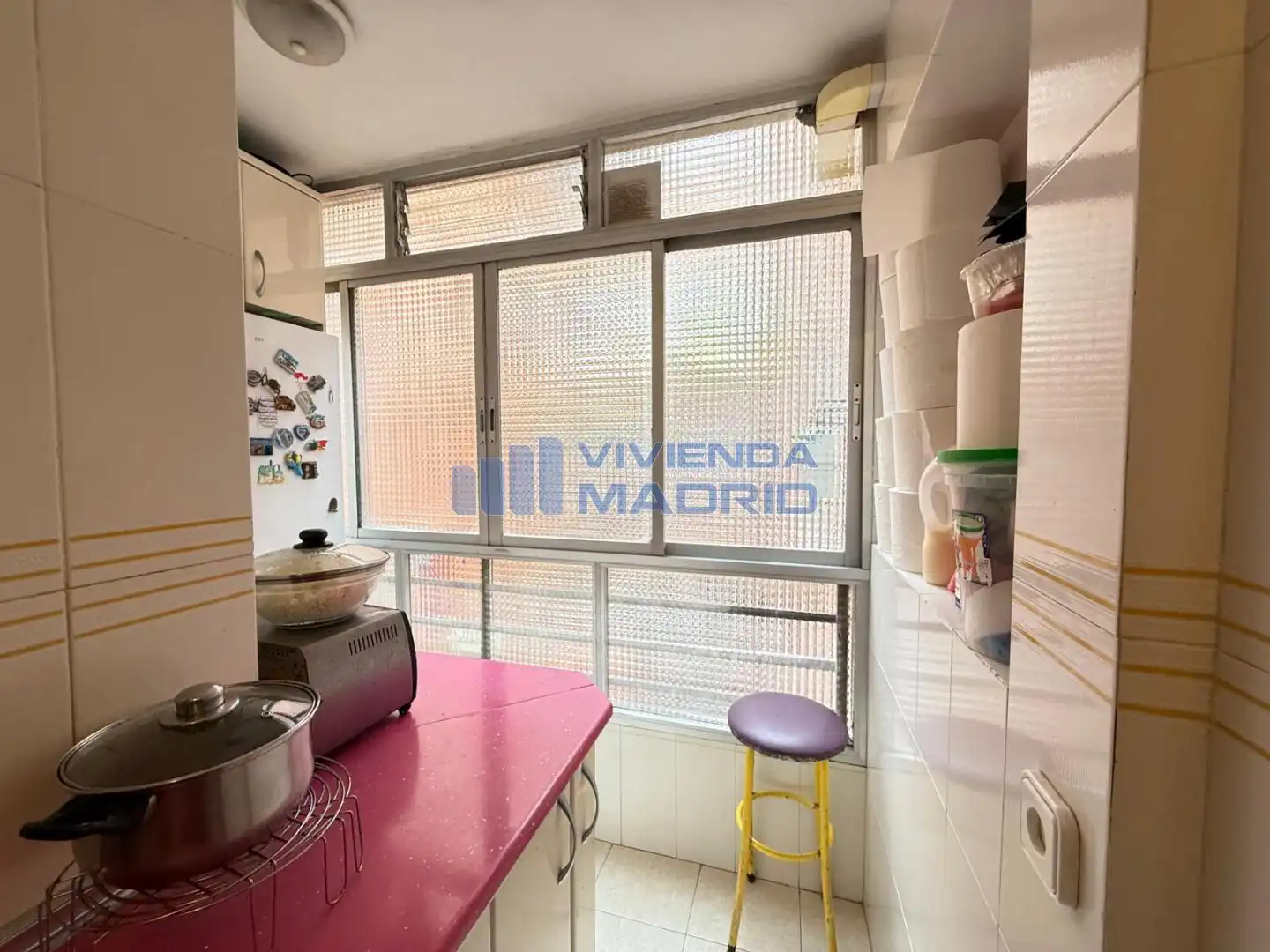 Küche von Wohnung zum Verkauf in Móstoles mit Klimaanlage, Terrasse und Abstellraum
