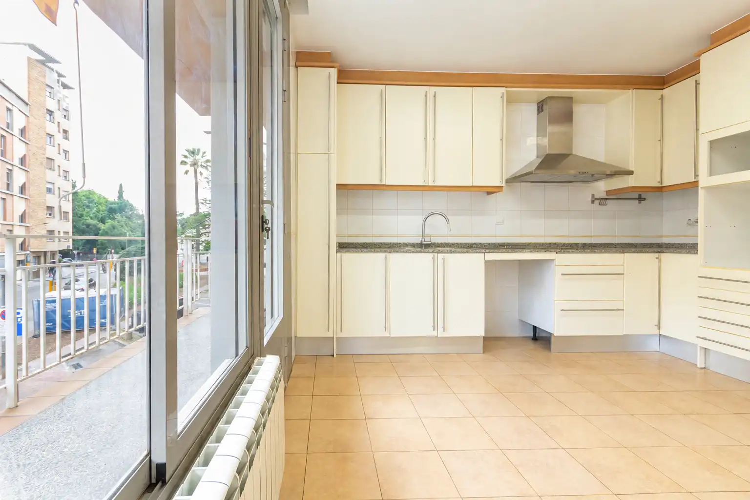 Cocina de Piso en venta en Terrassa con Aire acondicionado, Calefacción y Parquet