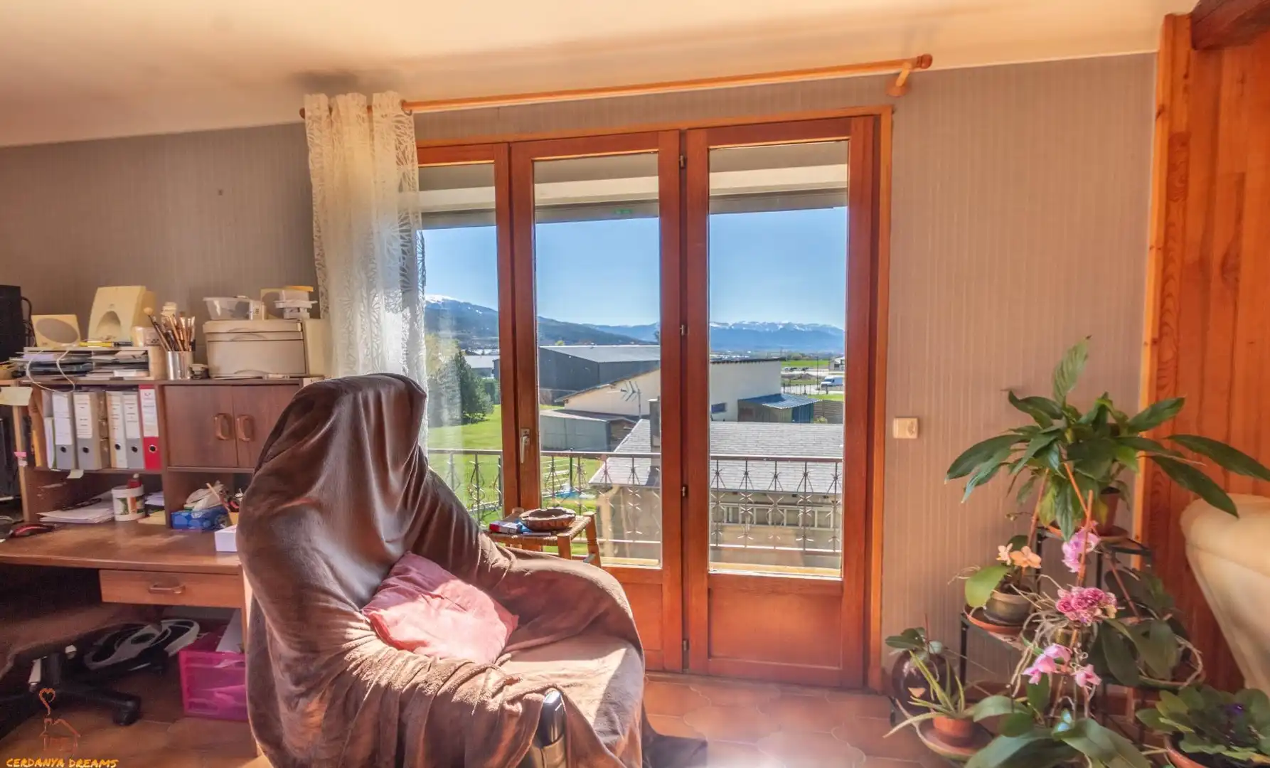 Living room of Houses for sale in Osséja  with Heating, Private garden and Parquet flooring