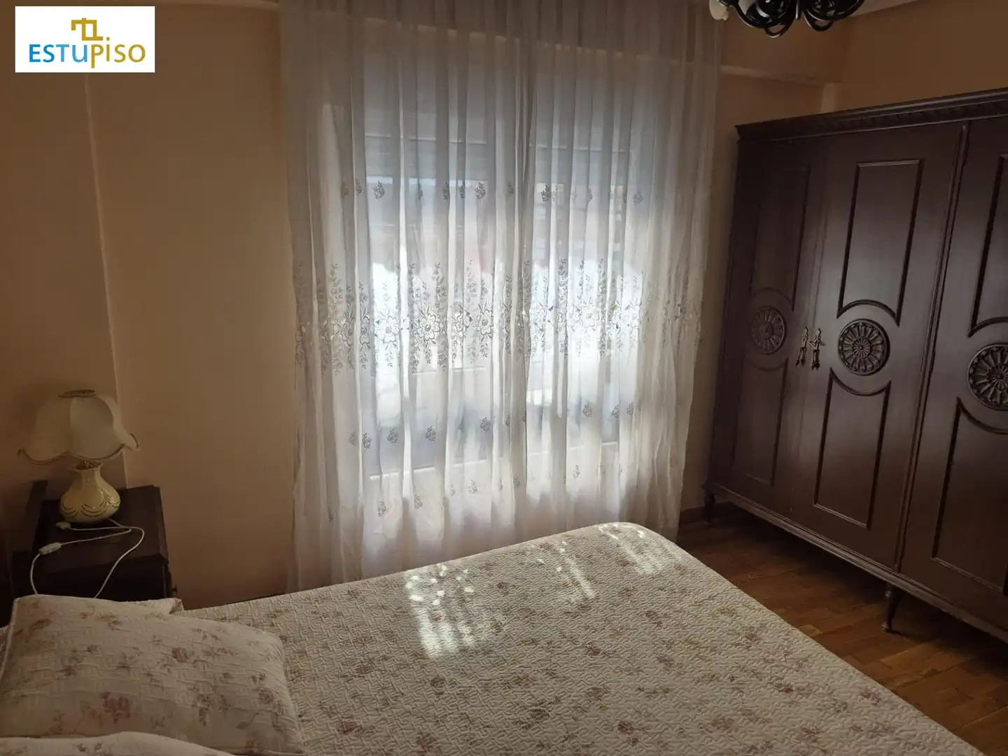 Bedroom of Apartments for sale in León Capital   with Heating and Furnished
