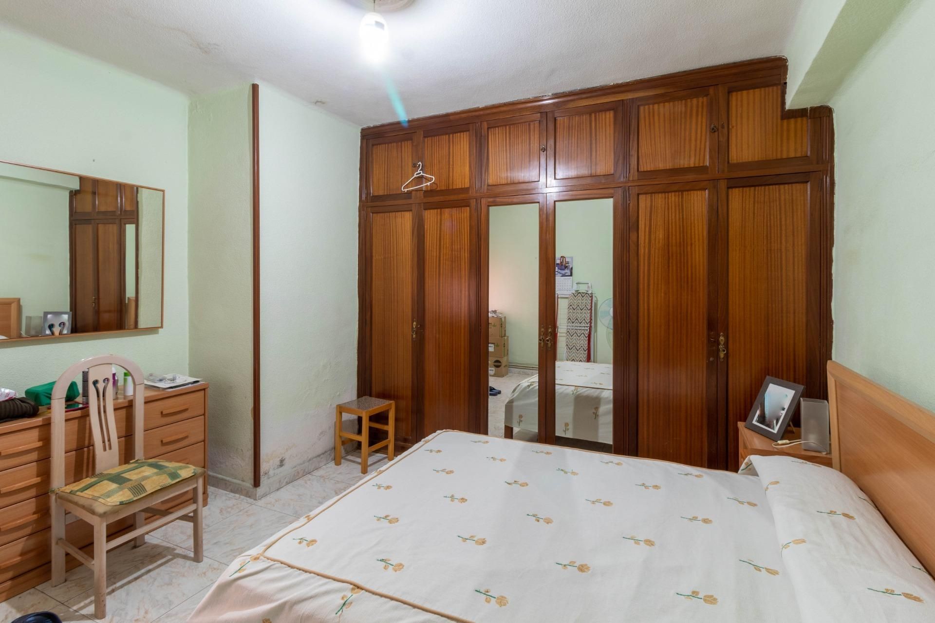 Habitación de Piso en venta en  Madrid Capital con Calefacción