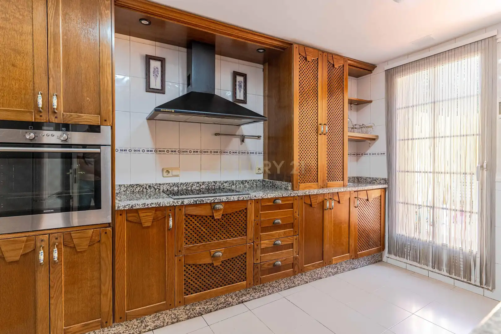 Kitchen of Houses for sale in Armilla  with Storage room and Community pool