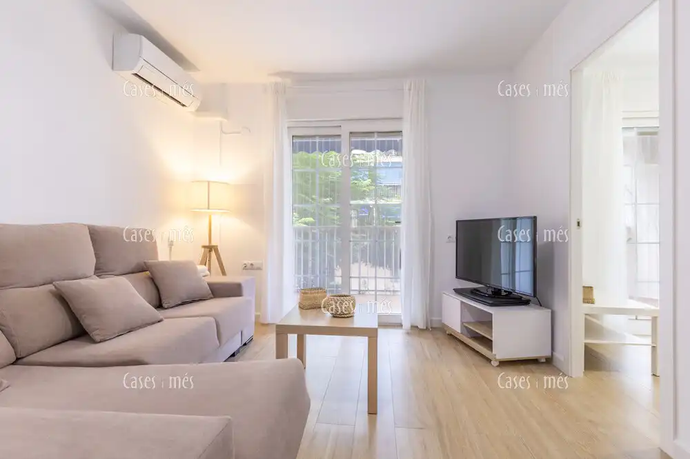Piso con piscina en venta en Neptuno