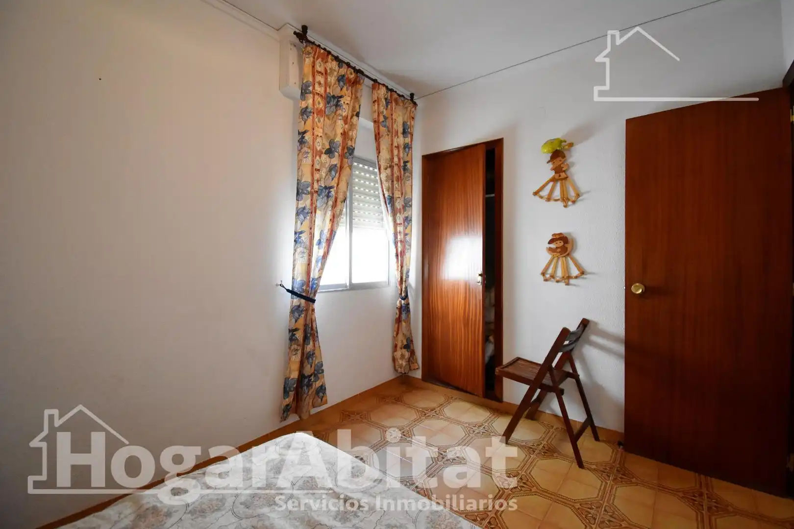 Bedroom of Flat for sale in Piles  with Air Conditioner, Heating and Storage room