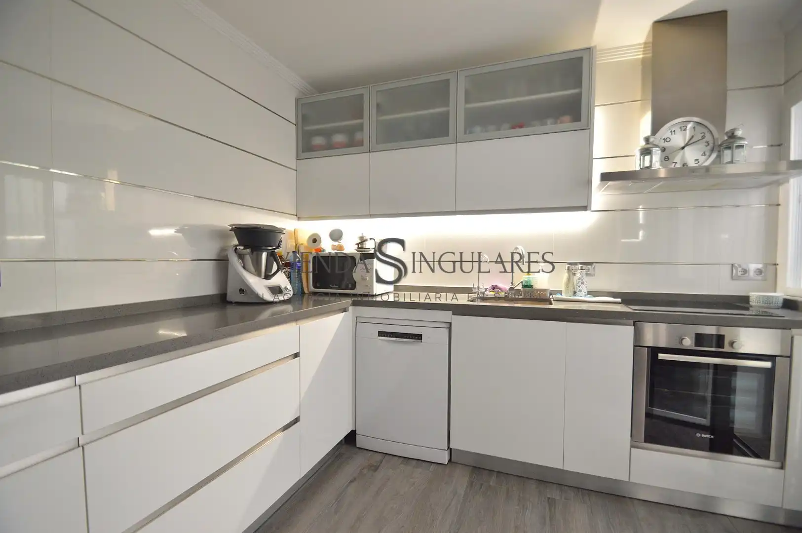 Cocina de Casa adosada en venta en Sevilla con Aire acondicionado, Terraza y Trastero