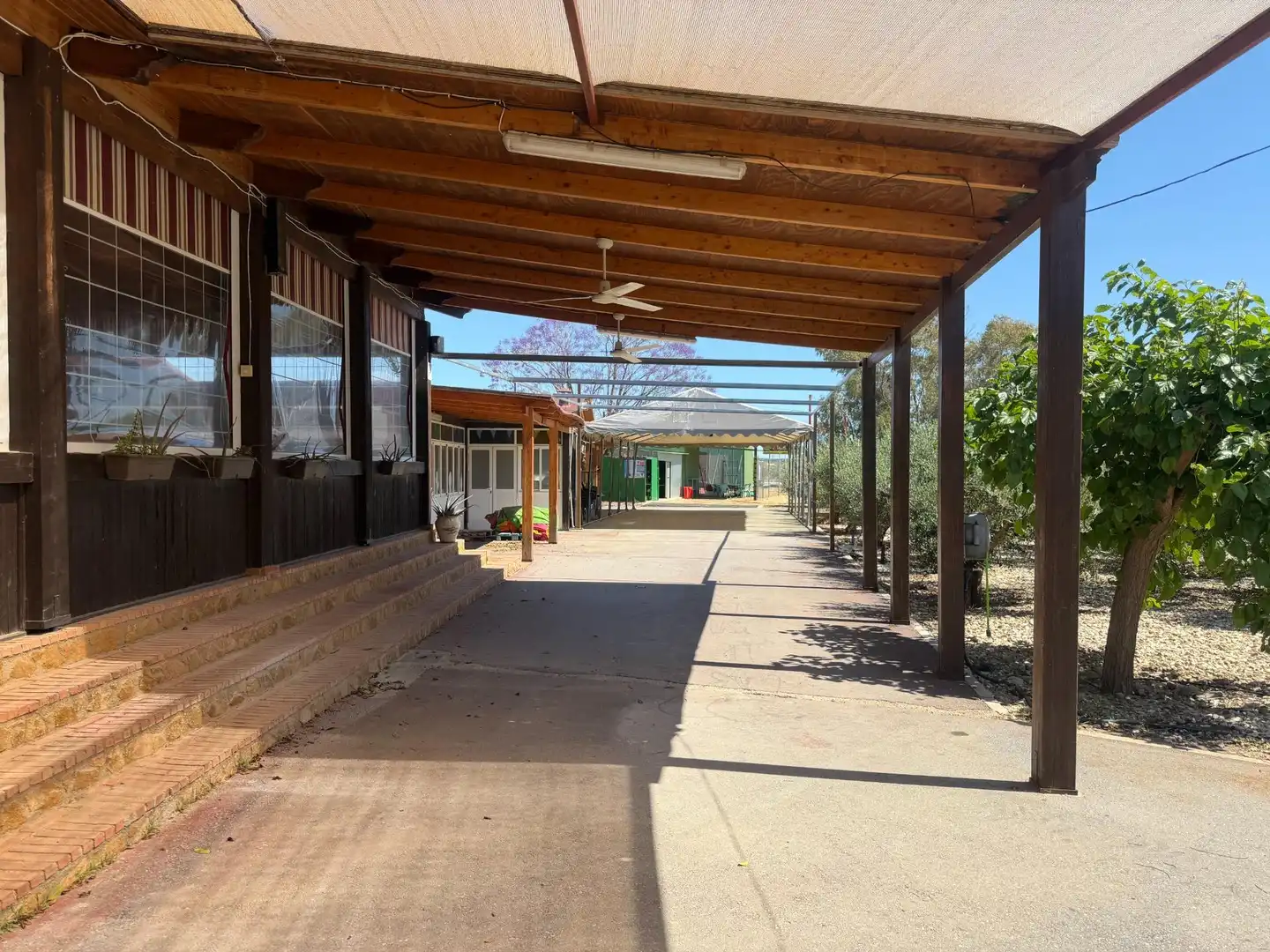 Außenansicht von Gebäude zum Verkauf in Turre