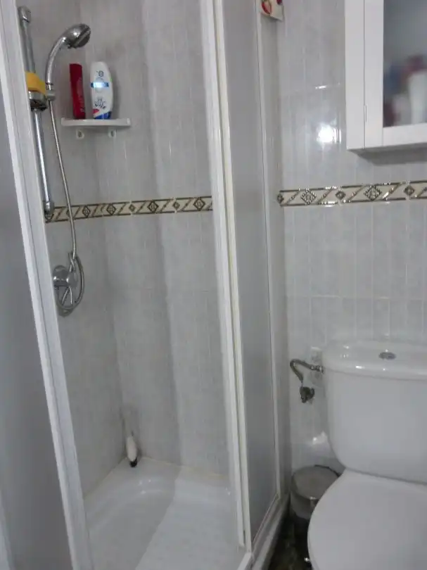 Bany de Casa o xalet en venda en Valle de Losa amb Calefacció i Piscina