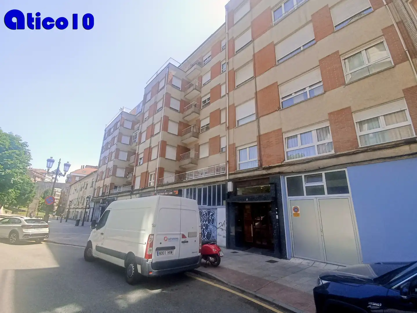 Außenansicht von Wohnung zur Miete in Oviedo  mit Heizung, Möbliert und Ofen