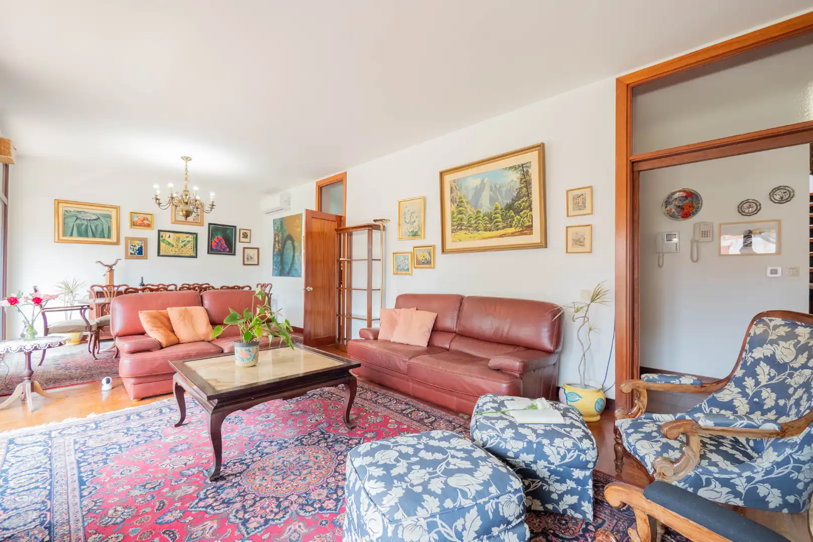 Sala d'estar de Casa o xalet en venda en Las Palmas de Gran Canaria amb Aire condicionat, Jardí privat i Parquet