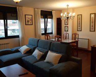 Sala d'estar de Apartament de lloguer en Torrelavega 