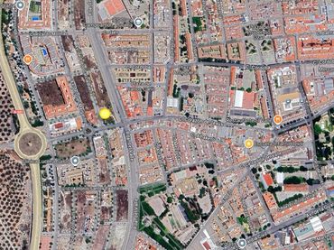 Terreni e lotti in vendita a Avenida de Pablo García Baena