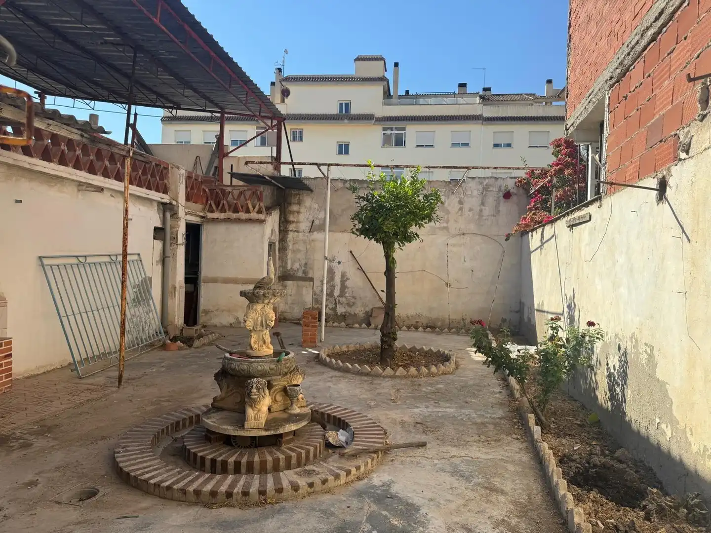 Vista exterior de Casa o xalet en venda en Murcia amb Aire condicionat