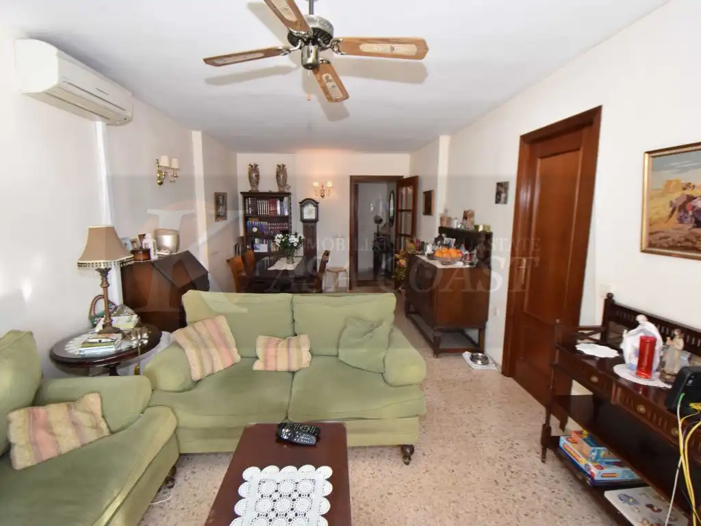 Living room of Flat for sale in Fuengirola  with Air Conditioner, Private garden and Terrace