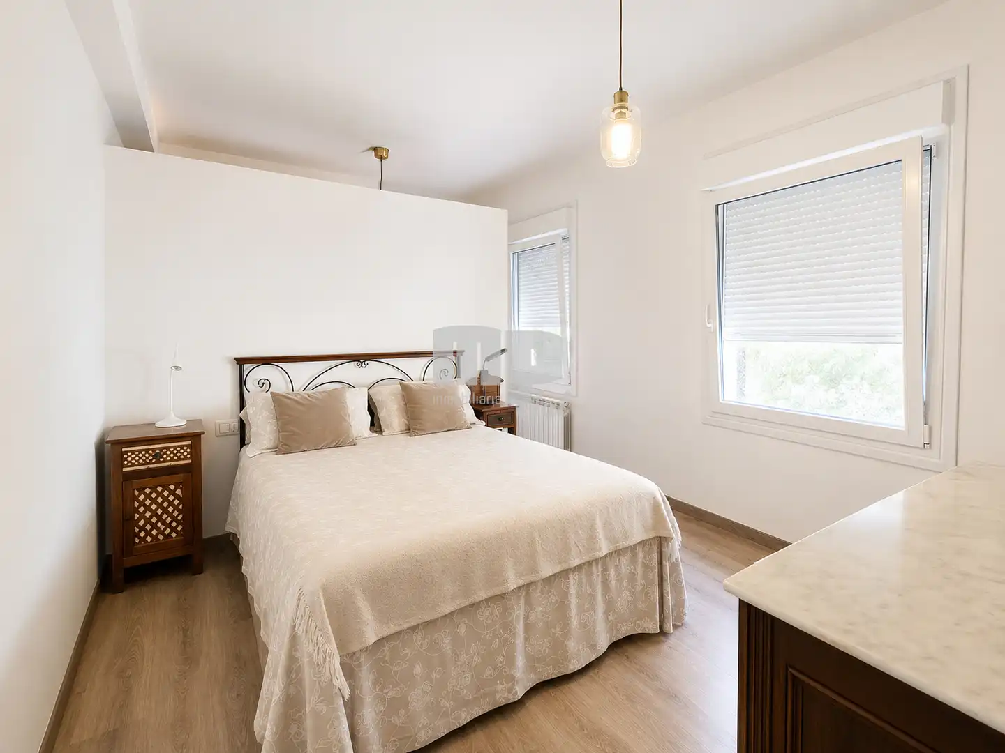 Habitación de Piso en venta en Vigo  con Calefacción, Terraza y Trastero