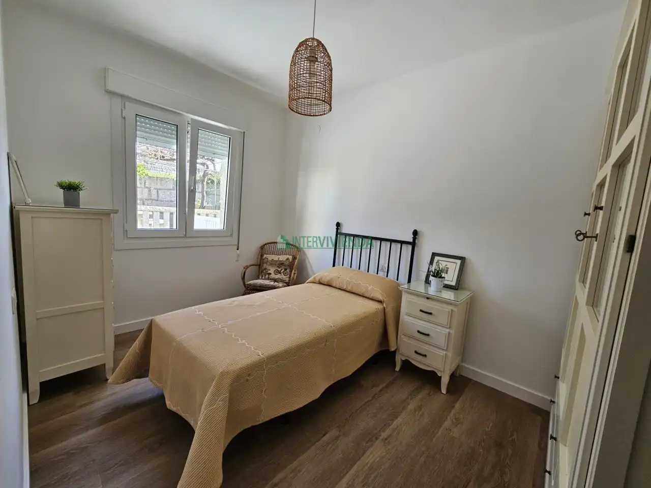 Habitación de Casa o chalet en venta en Sanxenxo con Calefacción y Jardín privado