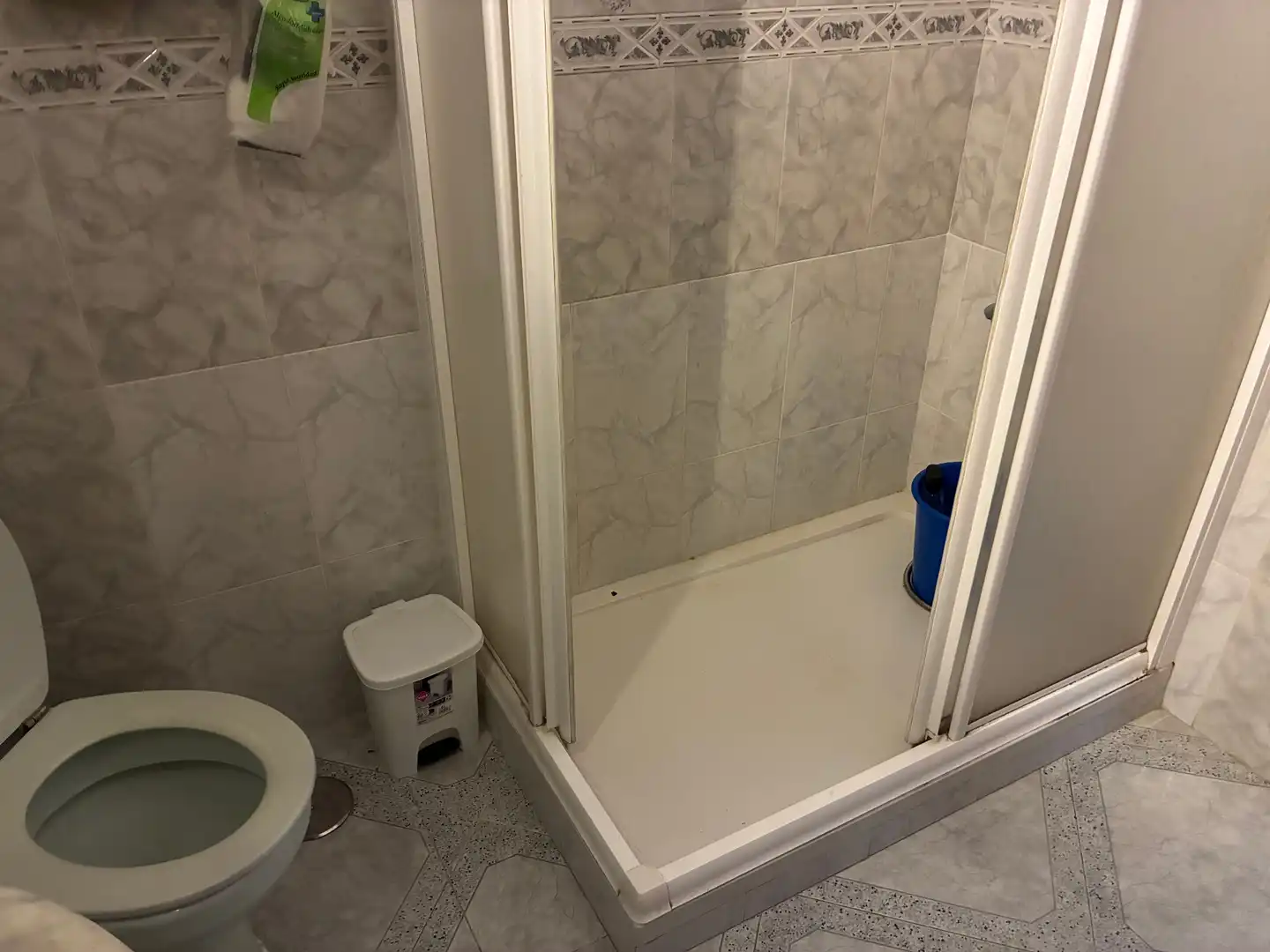Baño de Piso en venta en Los Barrios con Amueblado