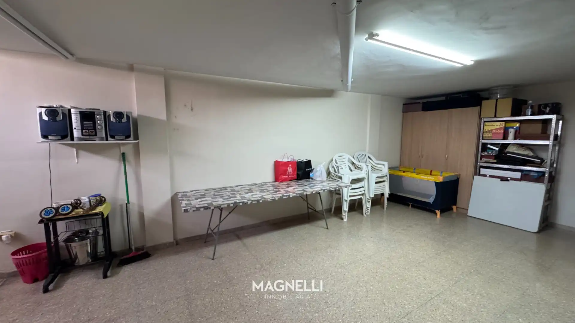 Casa adosada en venta en Elda con Jardín privado, Amueblado y Balcón
