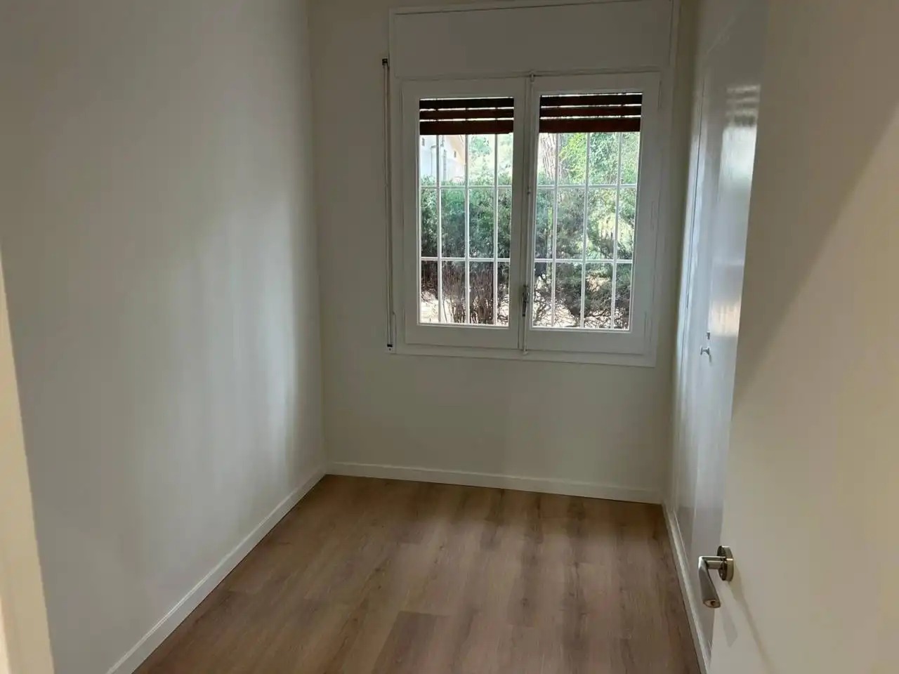 Dormitori de Casa o xalet en venda en Castellar del Vallès amb Jardí privat, Parquet i Terrassa
